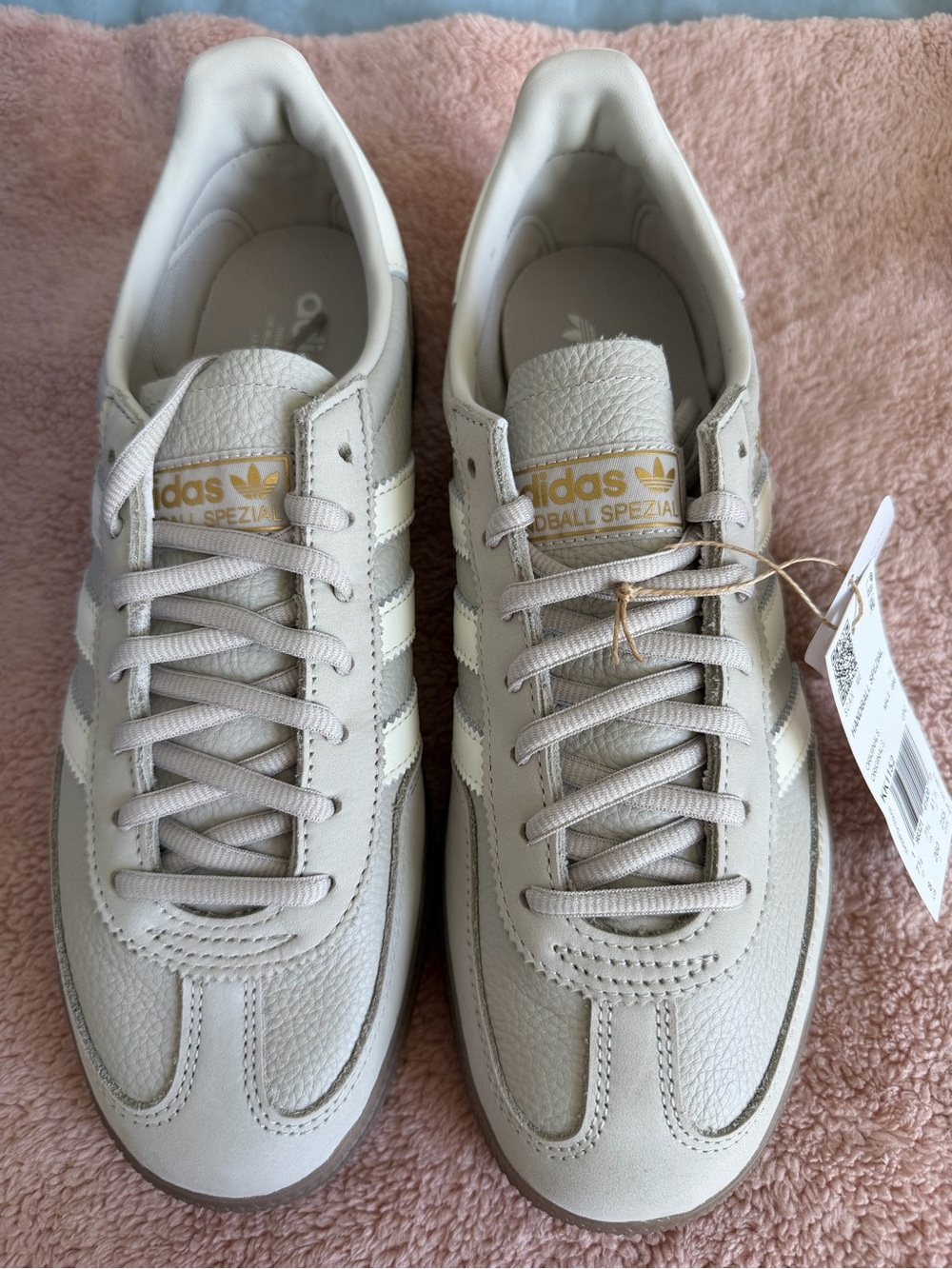 adidas Handball Spezial Sneakers in Light Beige nwt